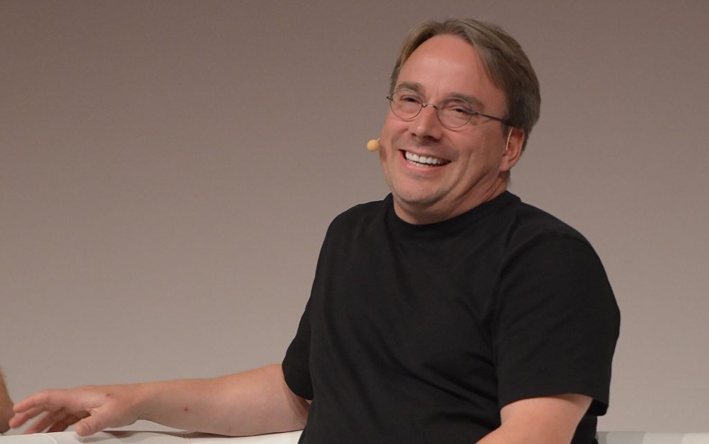 Linus Torvalds rimuove sviluppatori russi dal repository del kernel Linux